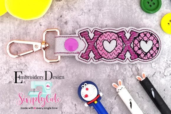 Testing ITH Keychain XOXO Valentine for Gifts